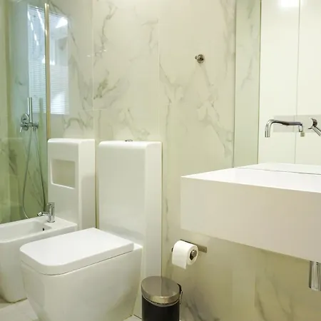 Daire Gulbenkian Terrace - Bright Luxury *